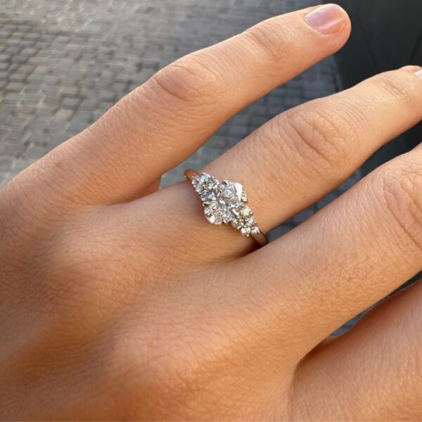 Anello Ella_diamanti lab grown ovale