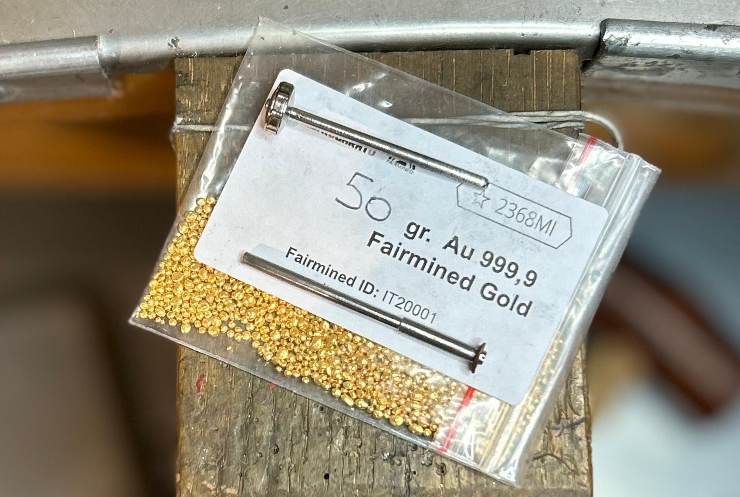 Copertina oro 18k Fairmined menù - Fàbera Jewelry Firenze Florence