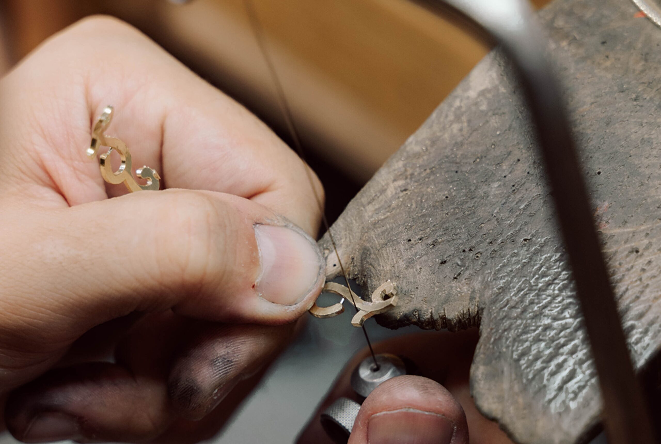 Copertina second life menù - Fàbera Jewelry recycled gold