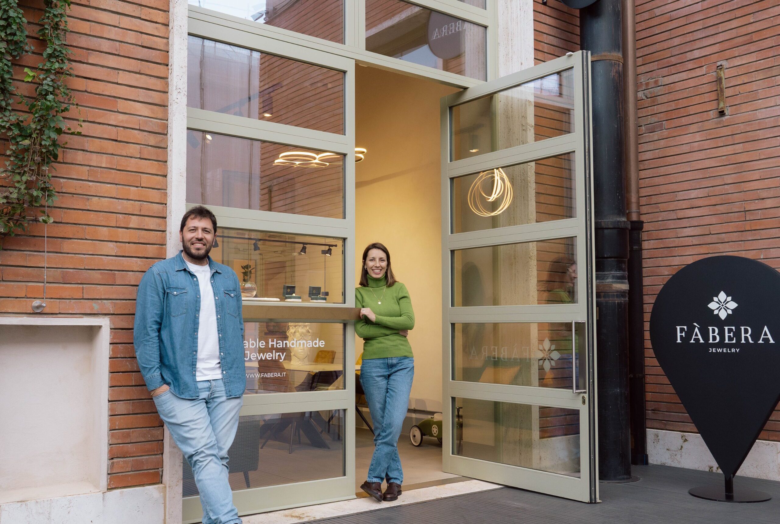 Appuntamento in Atelier Fàbera - Firenze - Jewellery appointment Florence - Fàbera Jewelry