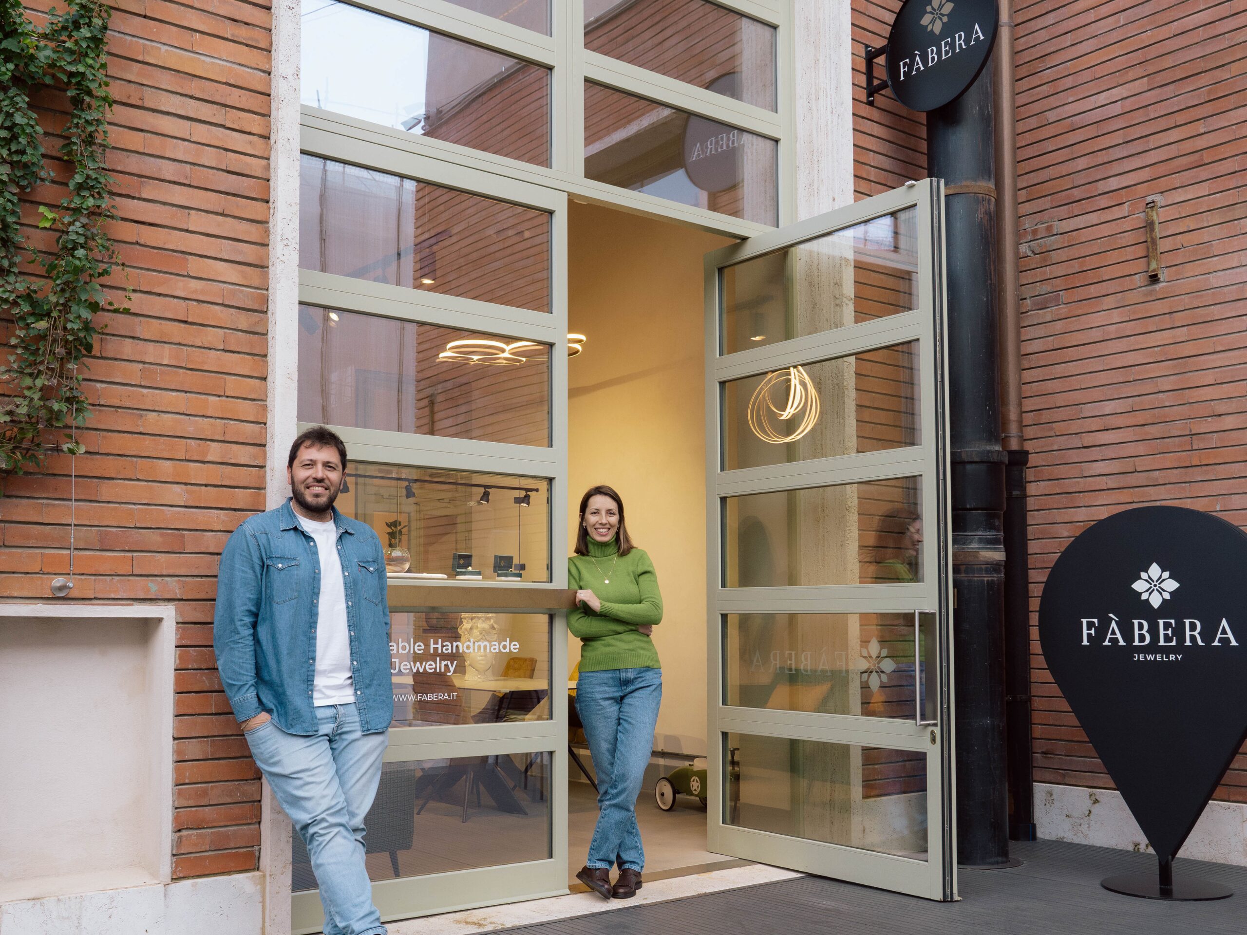 Appuntamento in Atelier Fàbera - Firenze - Jewellery appointment Florence - Fàbera Jewelry