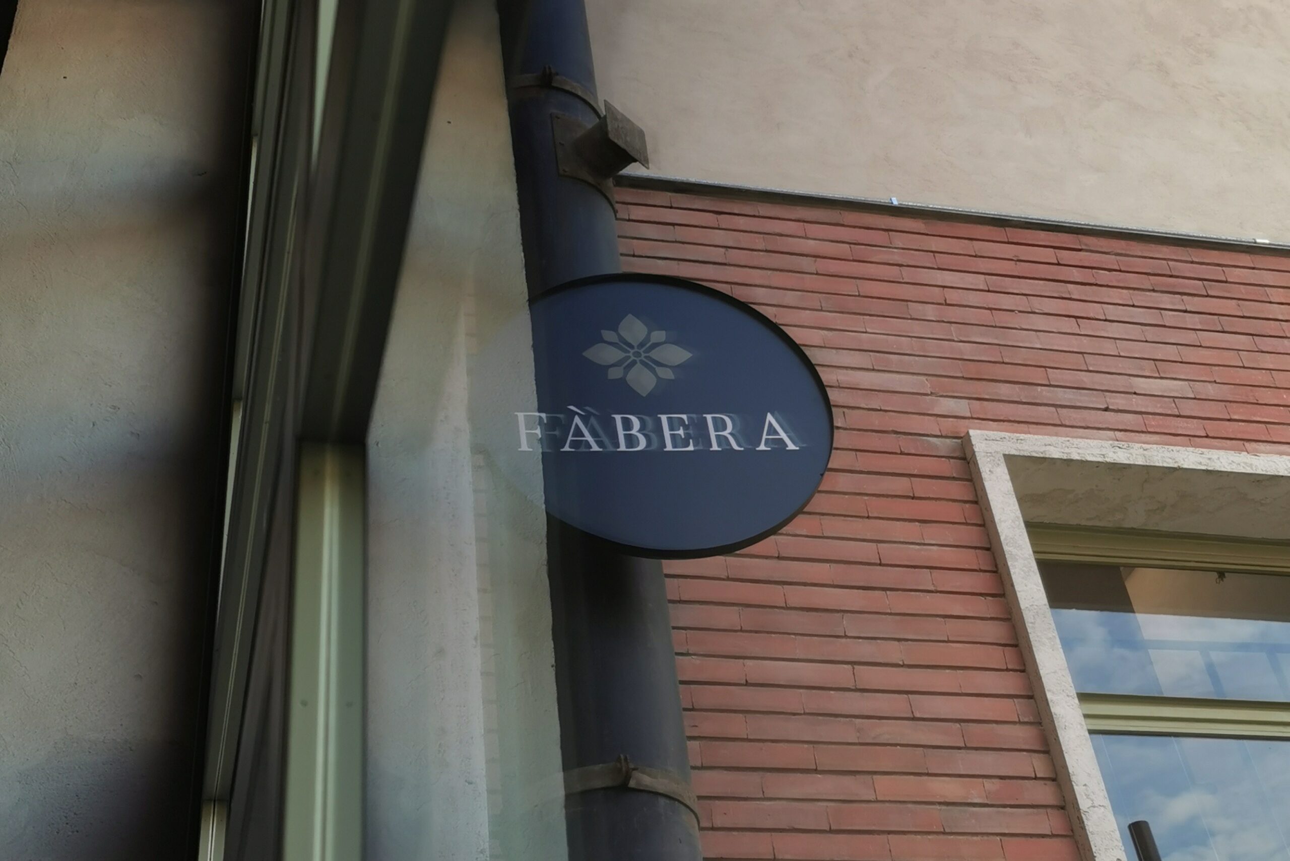 WhatsApp - Parla con noi - Fàbera Jewelry